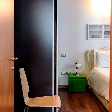 Casanova Fourrooms 3*