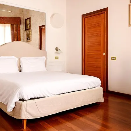 Casanova Fourrooms Penzion 3*