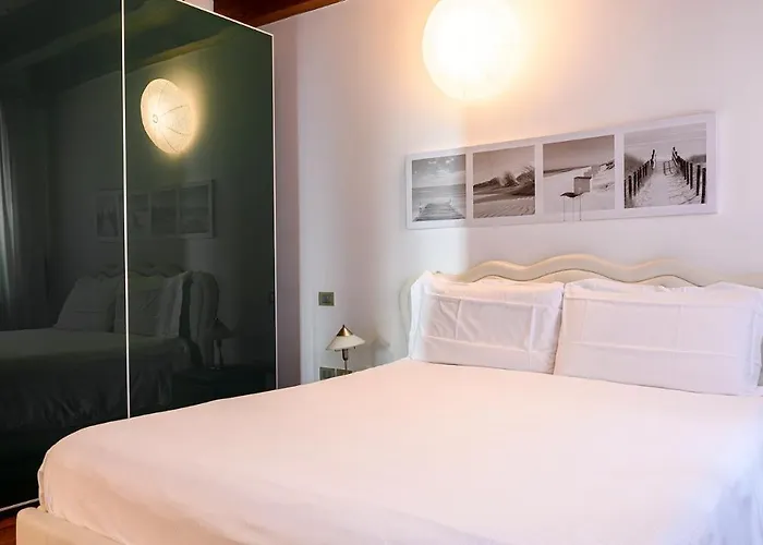 Casanova Fourrooms بيت ضيافة البندقية