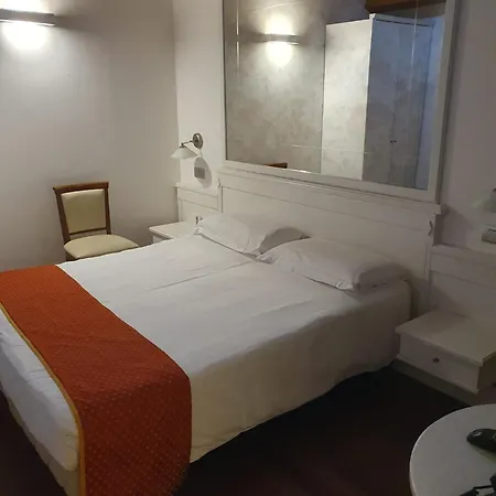 Casanova Fourrooms 3*