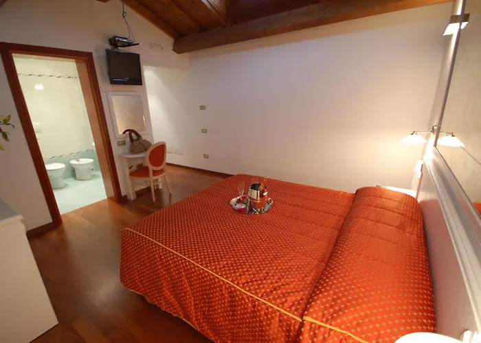 Casanova Fourrooms 3* Wenecja