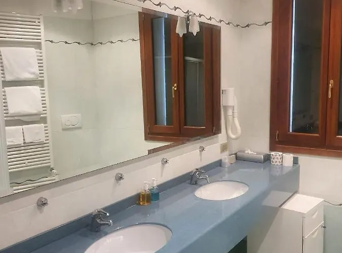 カサノバ フォールームス