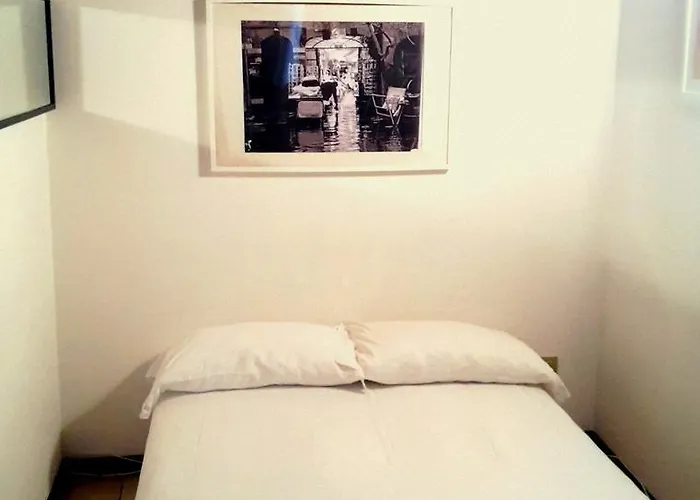 カサノバ フォールームス 3*